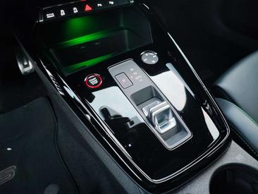 Audi A3 Sportback S3 — photo 23