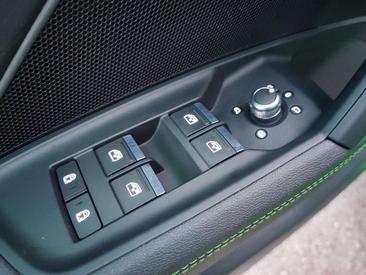 Audi A3 Sportback S3 — photo 30