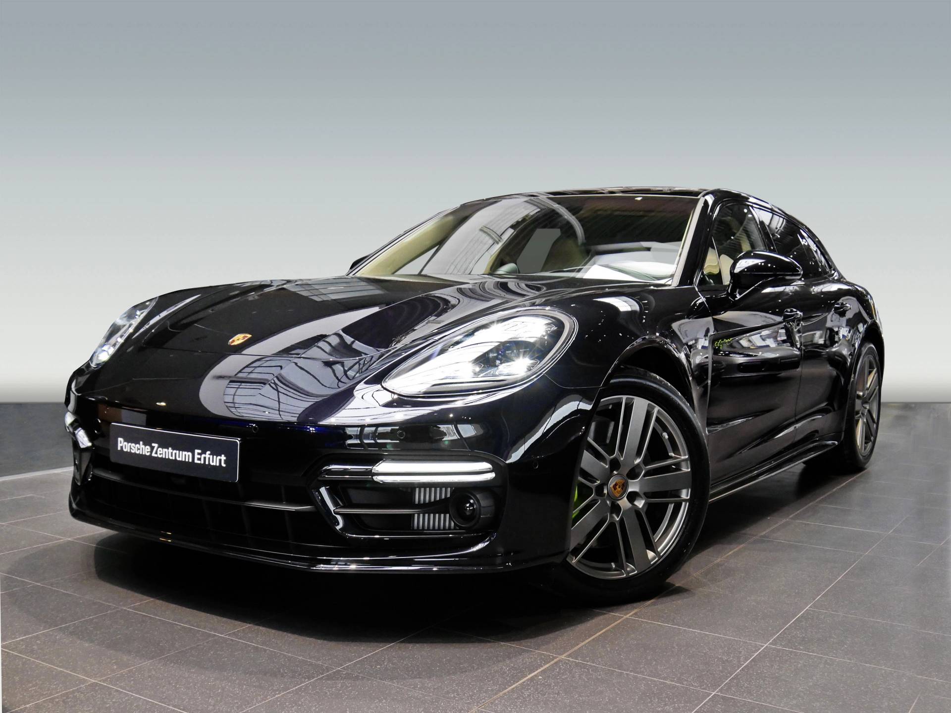 Porsche Panamera II ph2 4 E-Hybrid Sport Turismo Platinum Edition - 2025 - Joinsteer - #1