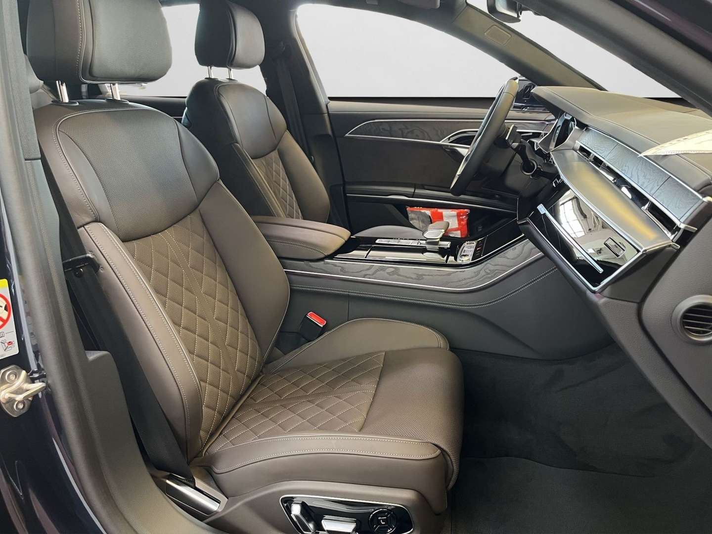 Audi A8 Avant 60 TFSI E - 2025 - Joinsteer - #3