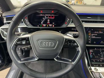 Audi A8 Avant 30 TDI — photo 10