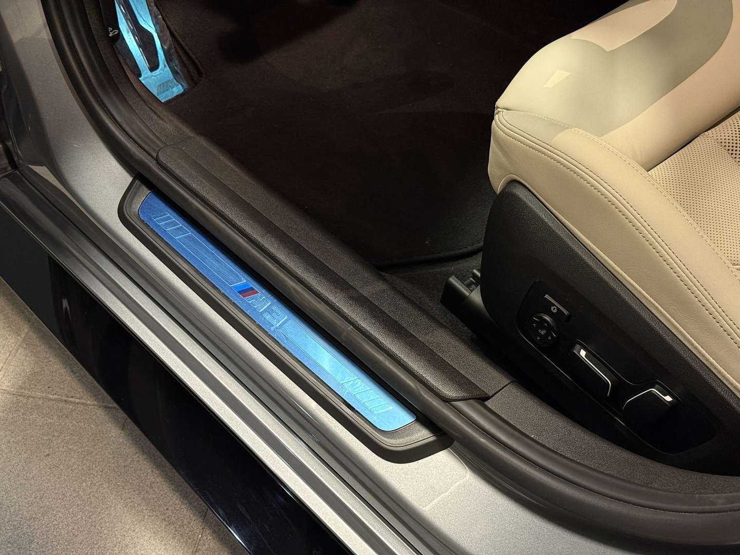 BMW M3 M Sport XDrive Competition - 2025 - Joinsteer - #16