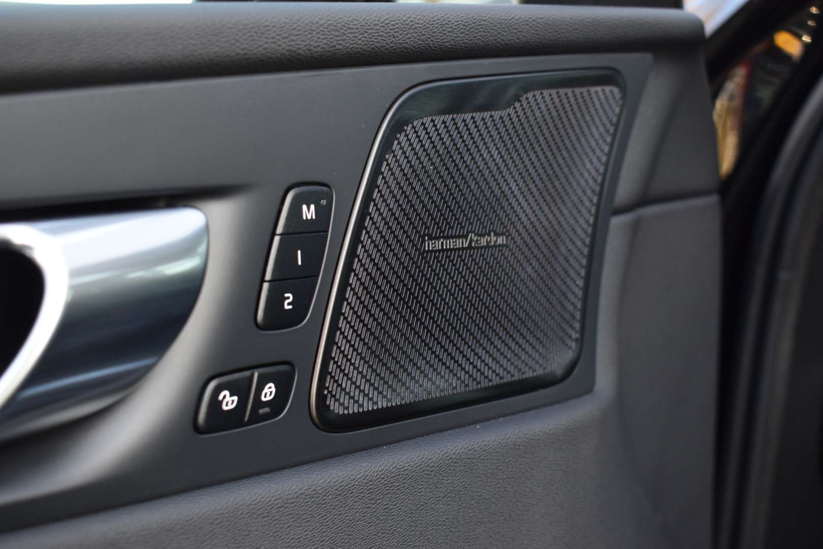 Volvo XC60 T6 Recharge Ultimate - 2025 - Joinsteer - #9