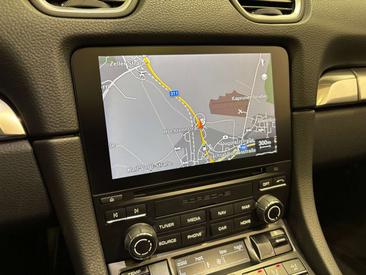 Porsche 718 Boxster S — photo 18