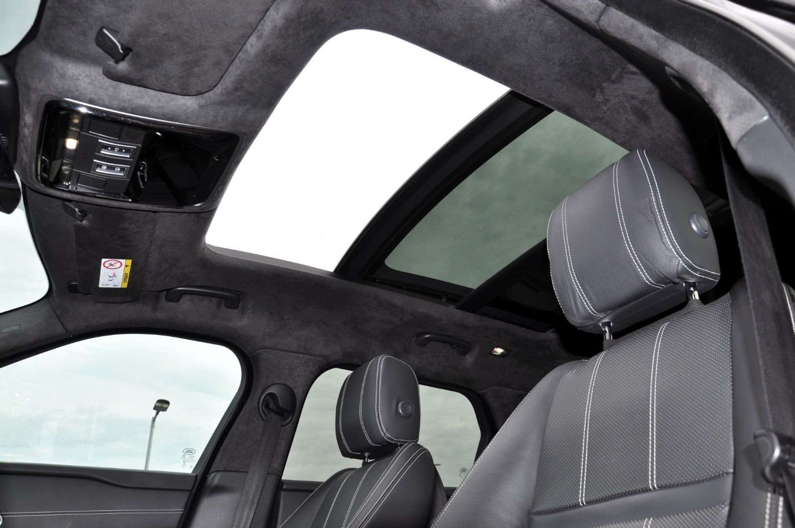 Land Rover Range Rover Velar R-Dynamic SE - 2019 - Joinsteer - #9