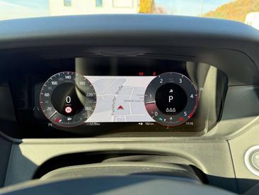 Land Rover Range Rover Velar D300 Dynamic SE — photo 12