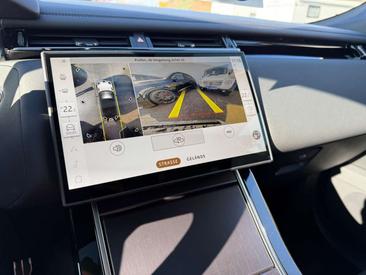 Land Rover Range Rover Velar D300 Dynamic SE — photo 13