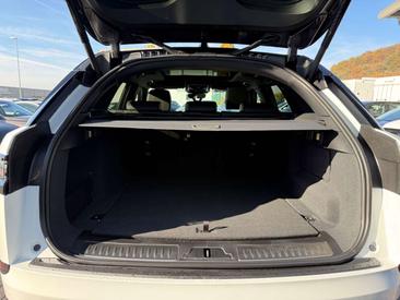 Land Rover Range Rover Velar D300 Dynamic SE — photo 17