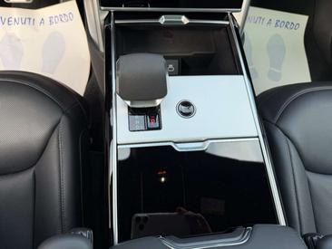 Land Rover Range Rover D350 HSE — photo 17
