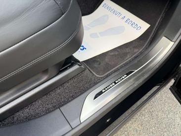 Land Rover Range Rover D350 HSE — photo 19