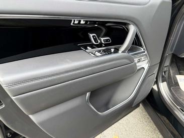 Land Rover Range Rover D350 HSE — photo 24