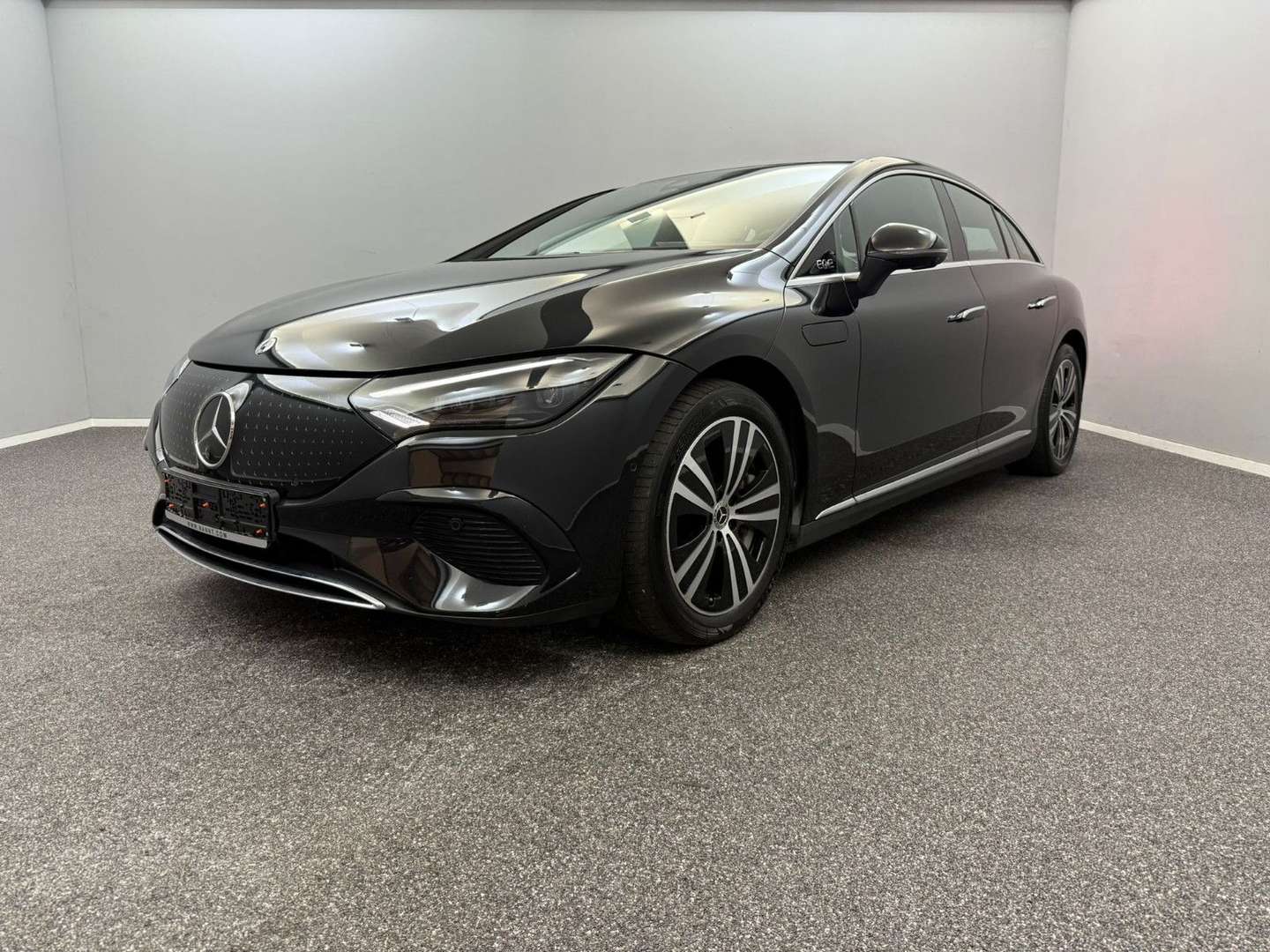 Mercedes EQE 500 Avantgarde - 2023 - Joinsteer - #1