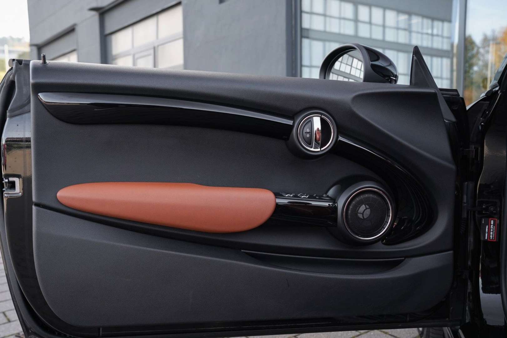 Mini Cabrio John Cooper Works - 2019 - Joinsteer - #13