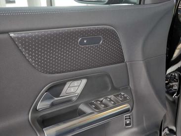 Mercedes GLA 200 PROGRESSIVE — photo 14