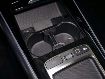 Mercedes GLA 200 PROGRESSIVE — photo 18