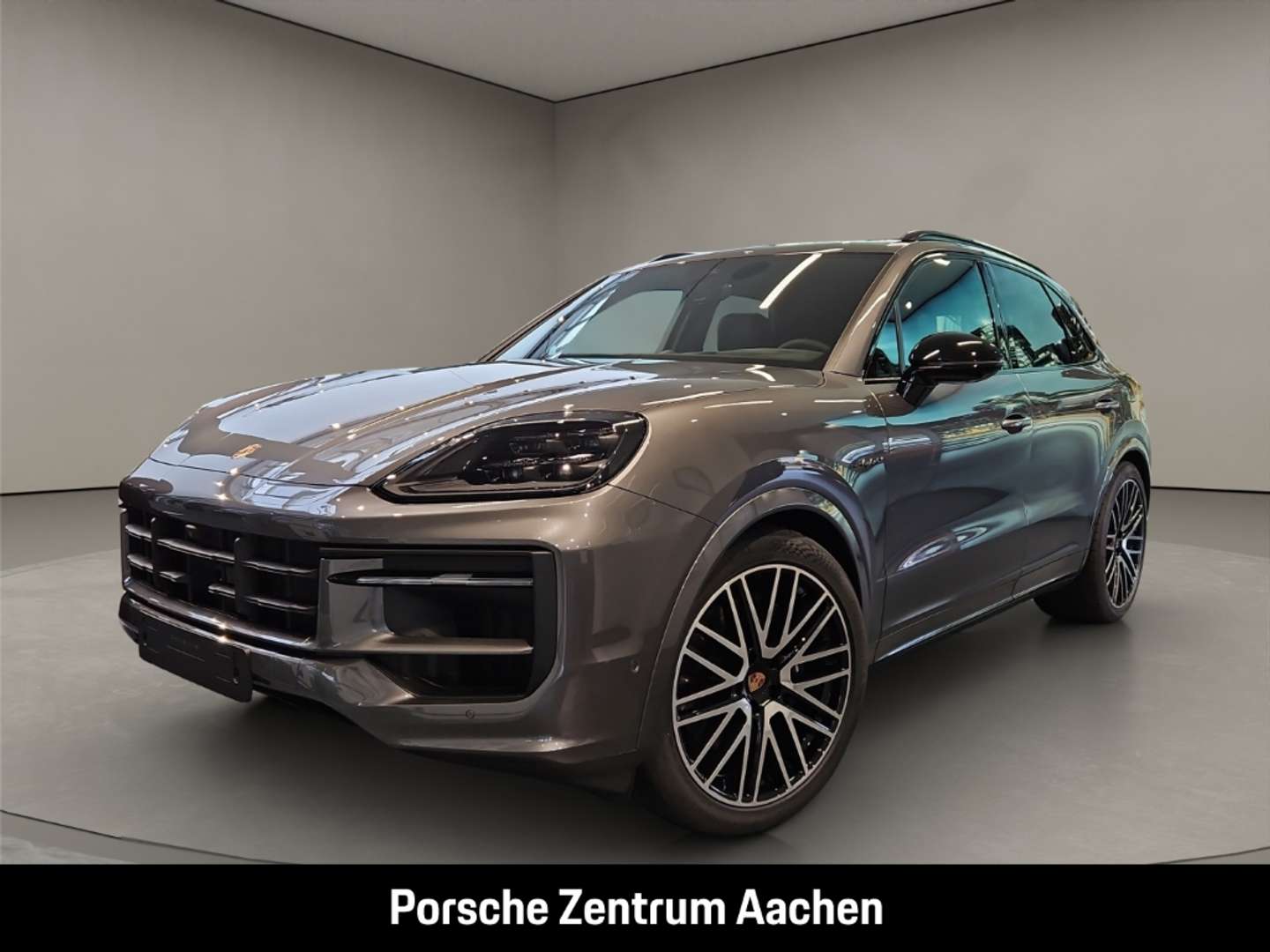 Porsche Cayenne Black Edition E-Hybrid - 2025 - Joinsteer - #1