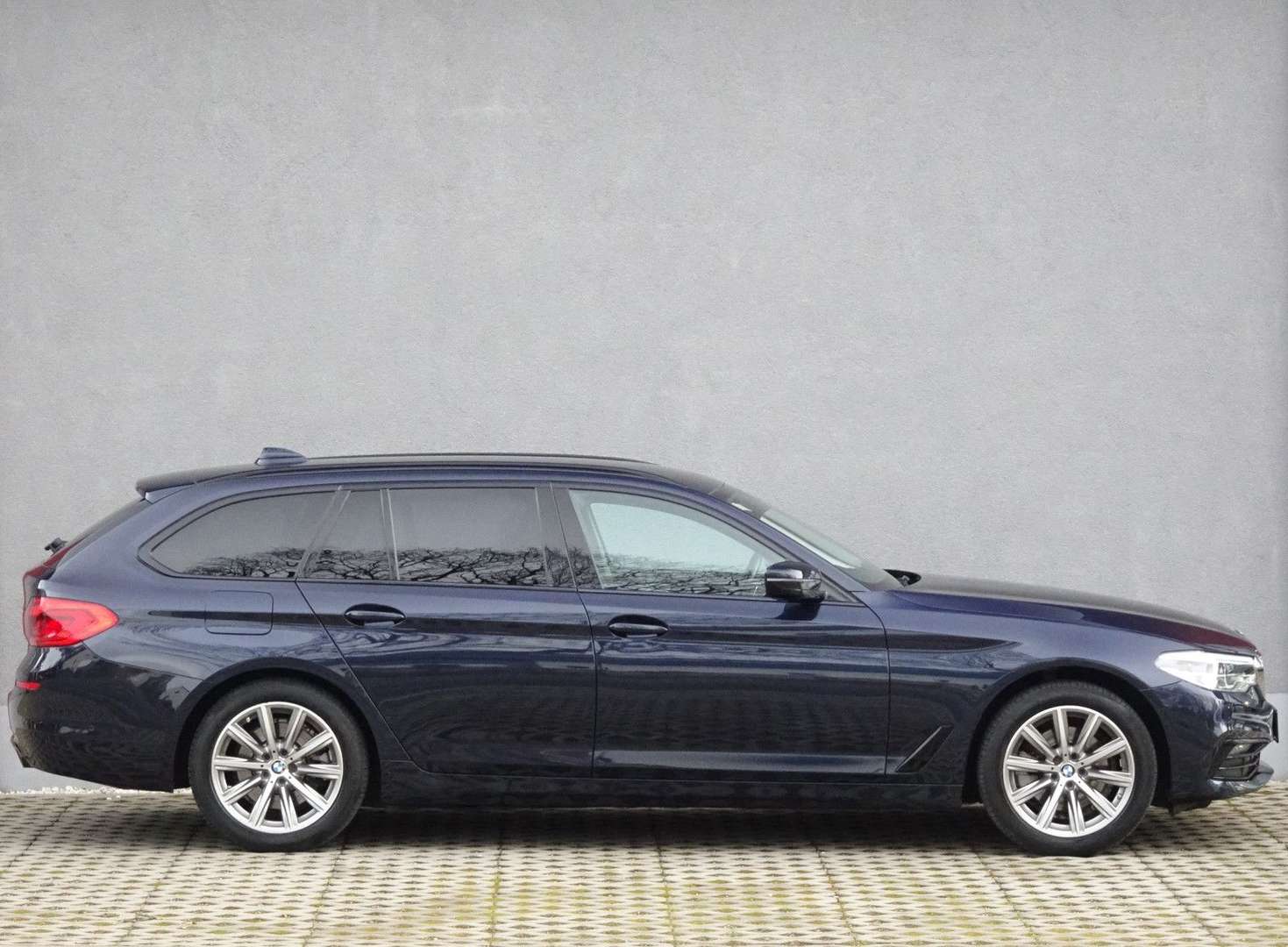 BMW Série 5 Touring Sport-Line 520d XDrive - 2018 - Joinsteer - #3