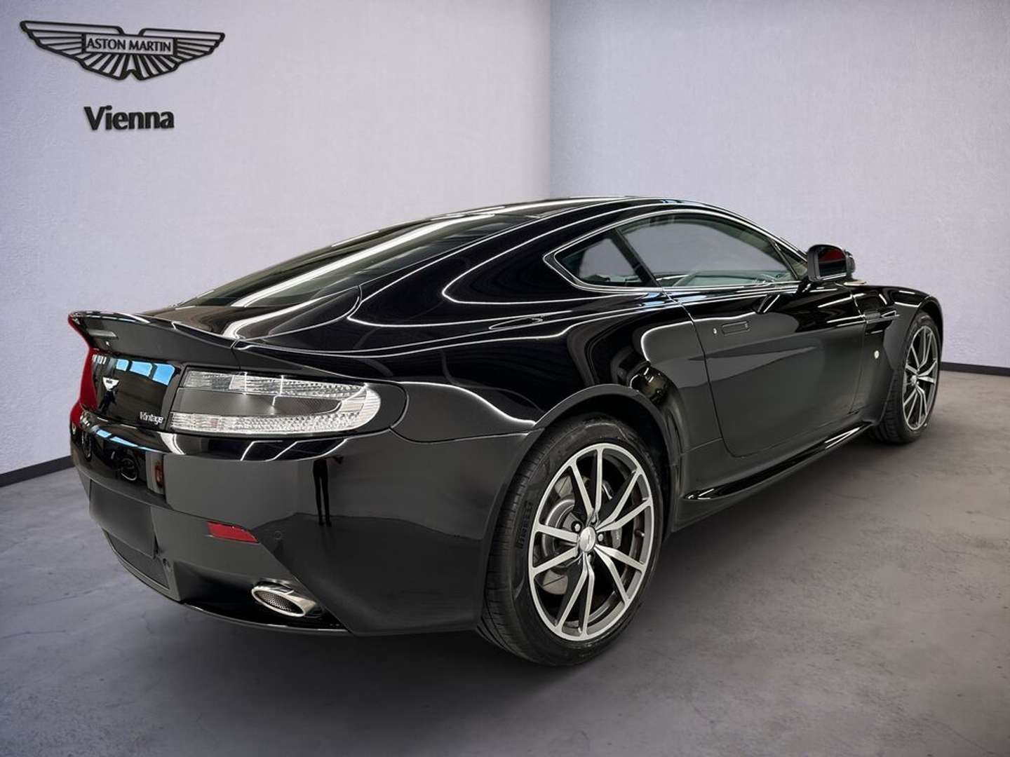 Aston Martin V8 Vantage Coupe Sportshift - 2013 - Joinsteer - #3