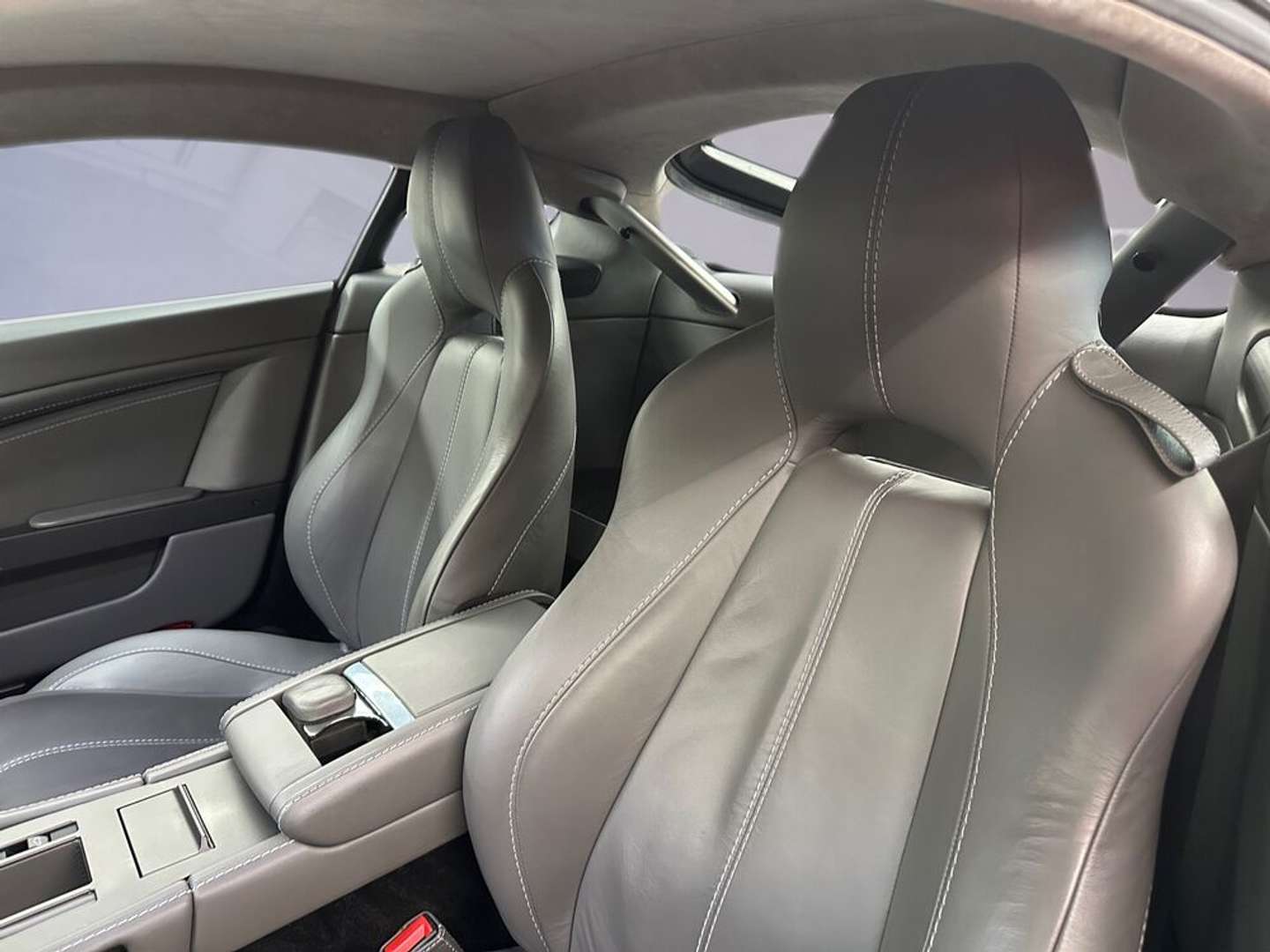 Aston Martin V8 Vantage Coupe Sportshift - 2013 - Joinsteer - #8