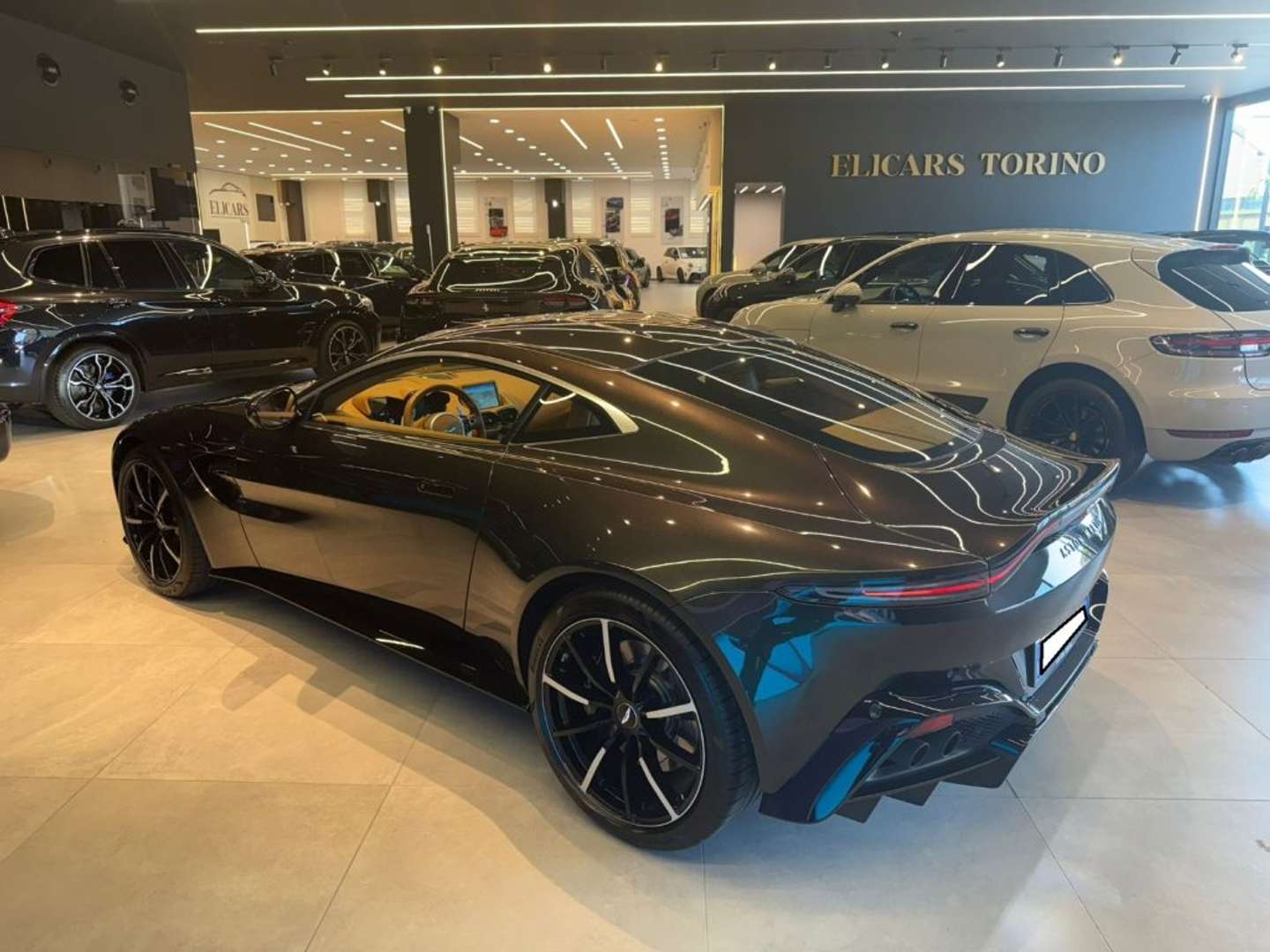 Aston Martin Vantage Coupe - 2021 - Joinsteer - #1