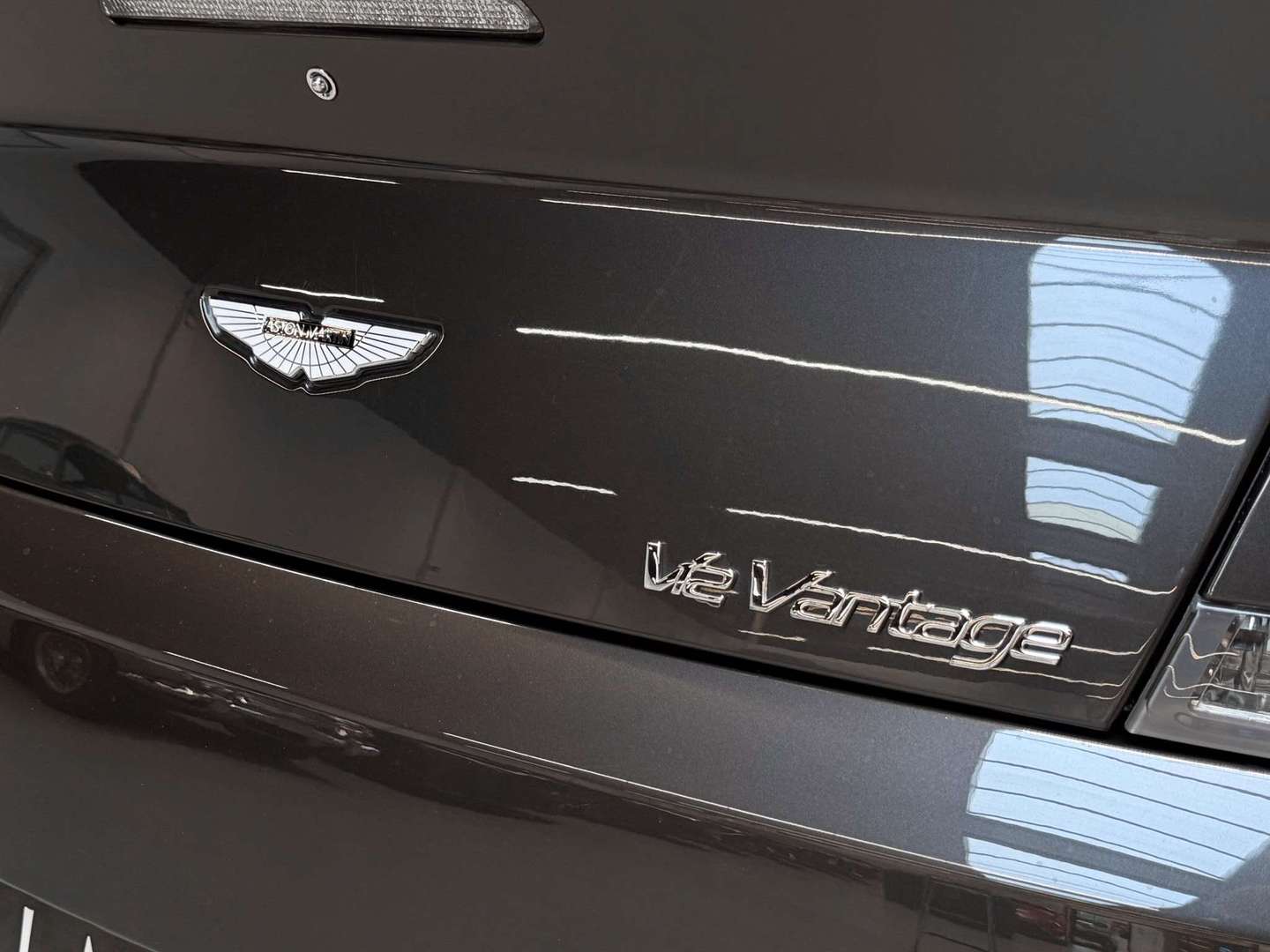 Aston Martin Vantage 5.9i V12 - 2013 - Joinsteer - #16