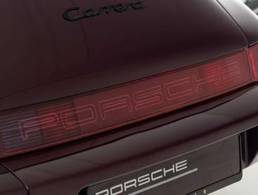 Porsche 964 Carrera 4 Coupe — photo 17