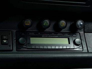 Porsche 964 Carrera 4 Coupe — photo 36
