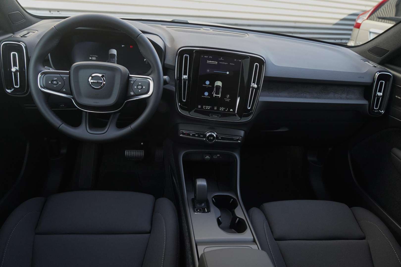 Volvo C40 Recharge PLUS - 2025 - Joinsteer - #4