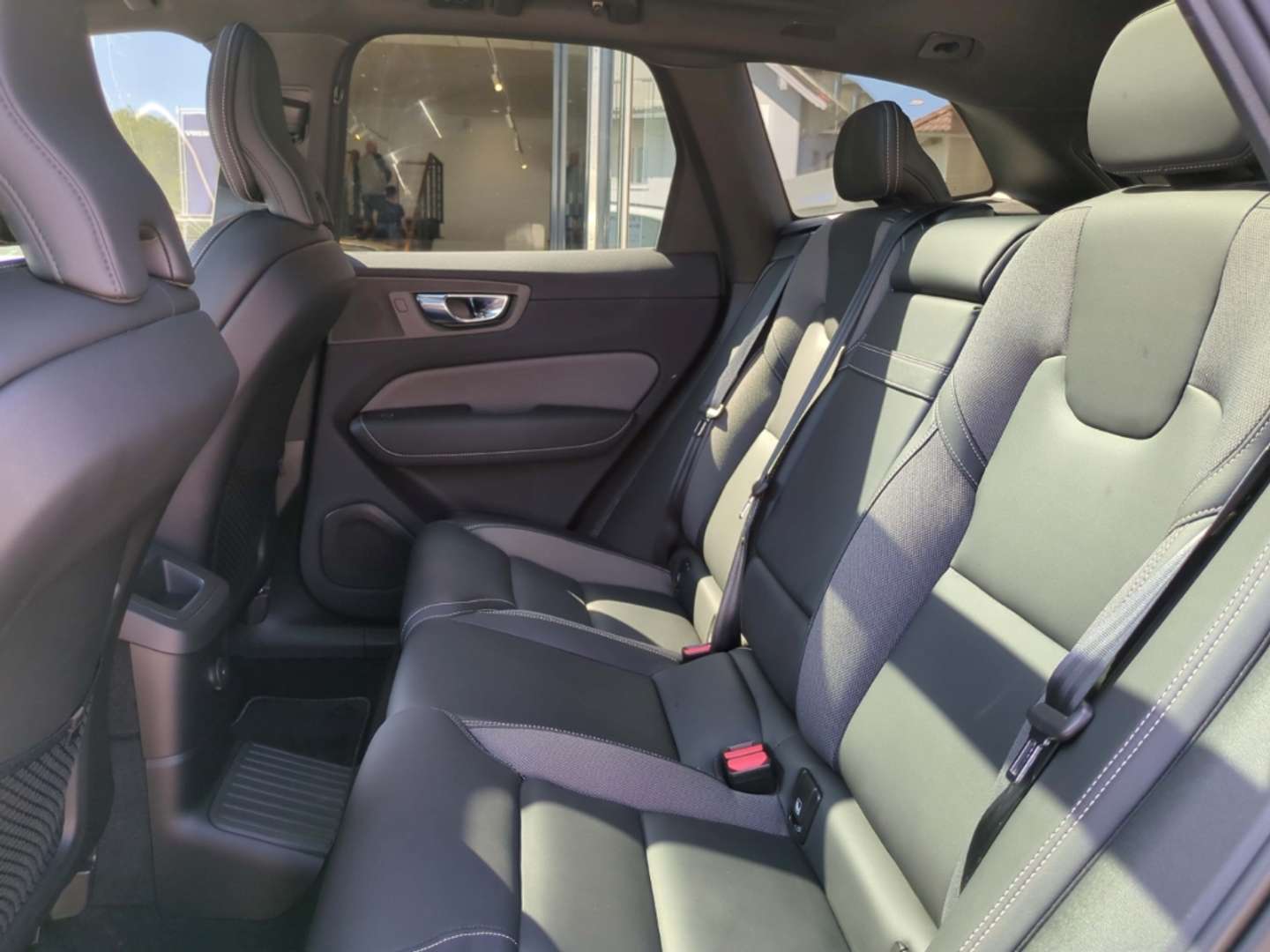 Volvo XC60 T6 Recharge R-Design - 2021 - Joinsteer - #6