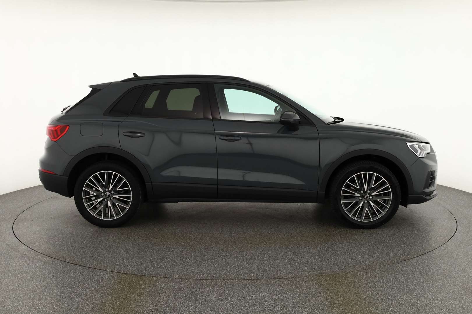 Audi Q3 Gris 45 TFSI E - 2022 - Joinsteer - #5