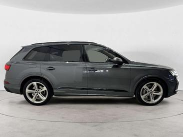 Audi Q7 Sport 55 TFSI E — photo 7