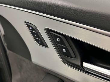 Audi Q7 Sport 55 TFSI E — photo 27