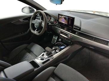 Audi A4 Avant RS4 — photo 14