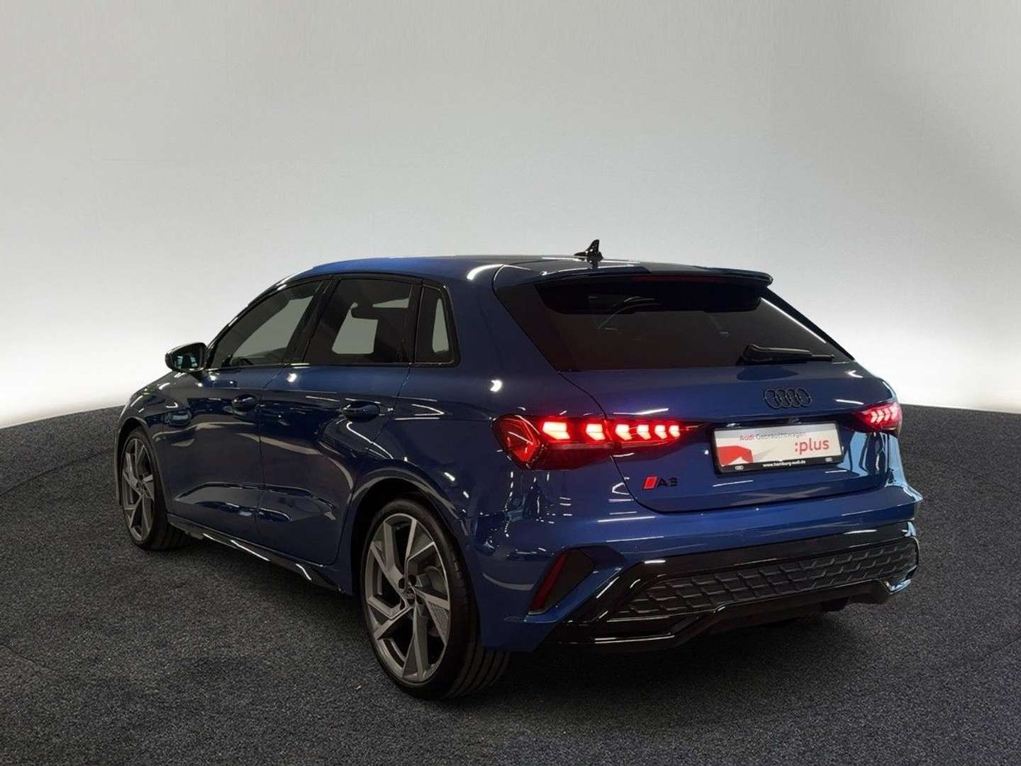 Audi A3 S Line 35 TFSI - 2025 - Joinsteer - #1