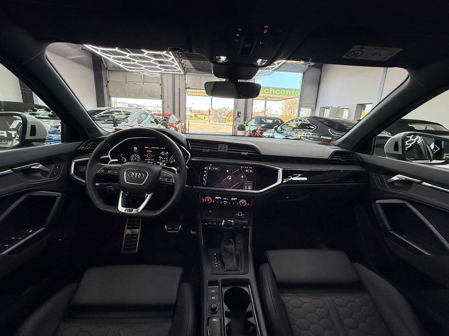 Audi Q3 Blanc RS - 2022 - Joinsteer - #16