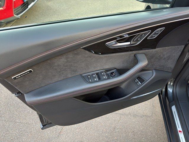 Audi Q8 TFSI E 55 TFSI E Quattro Tiptronic - 2022 - Joinsteer - #13