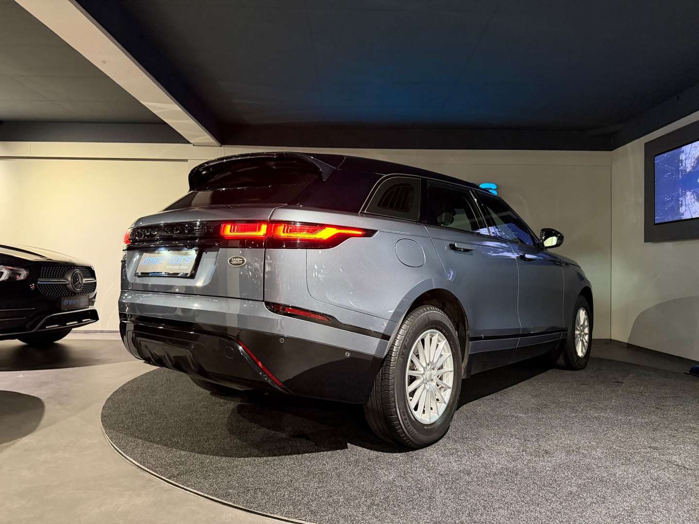 Land Rover Range Rover Velar D R-Dynamic - 2020 - Joinsteer - #1