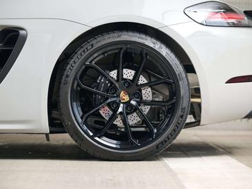 Porsche Boxster Style Edition — photo 8