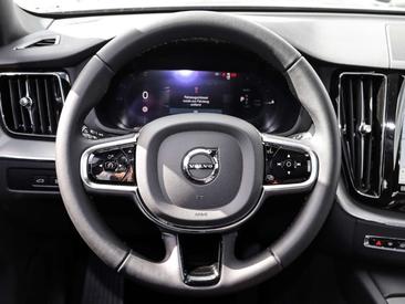 Volvo XC60 T6 Recharge R-Design Plus — photo 5