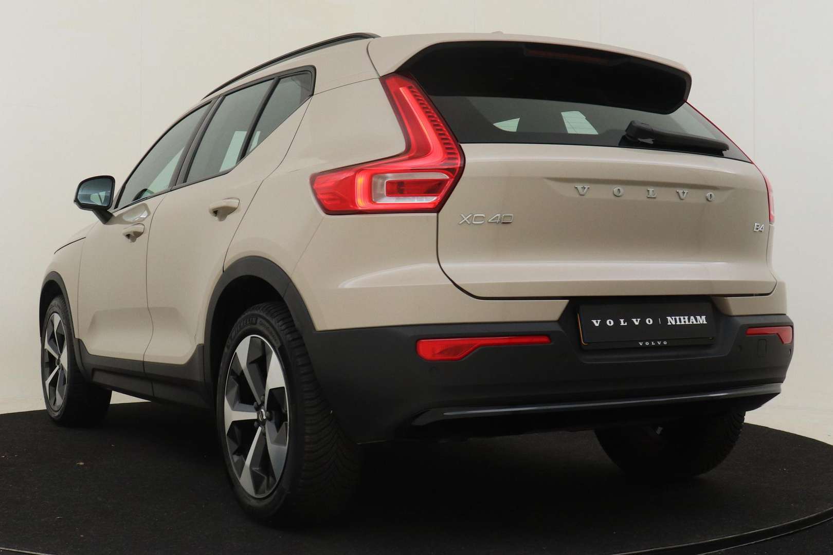 Volvo XC40 B4 Plus - 2025 - Joinsteer - #4