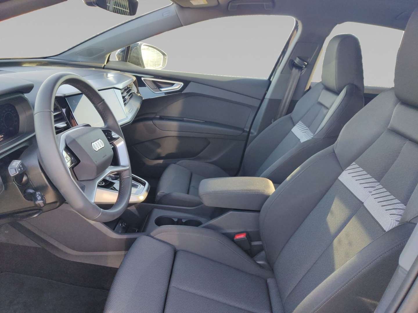 Audi Q4 Sportback Advanced 45 TFSI E - 2025 - Joinsteer - #10