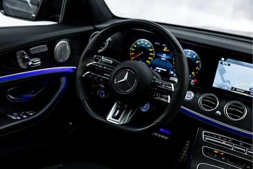Mercedes Classe E AMG Line 63 — photo 20