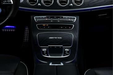 Mercedes Classe E AMG Line 63 — photo 22