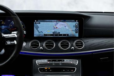 Mercedes Classe E AMG Line 63 — photo 24