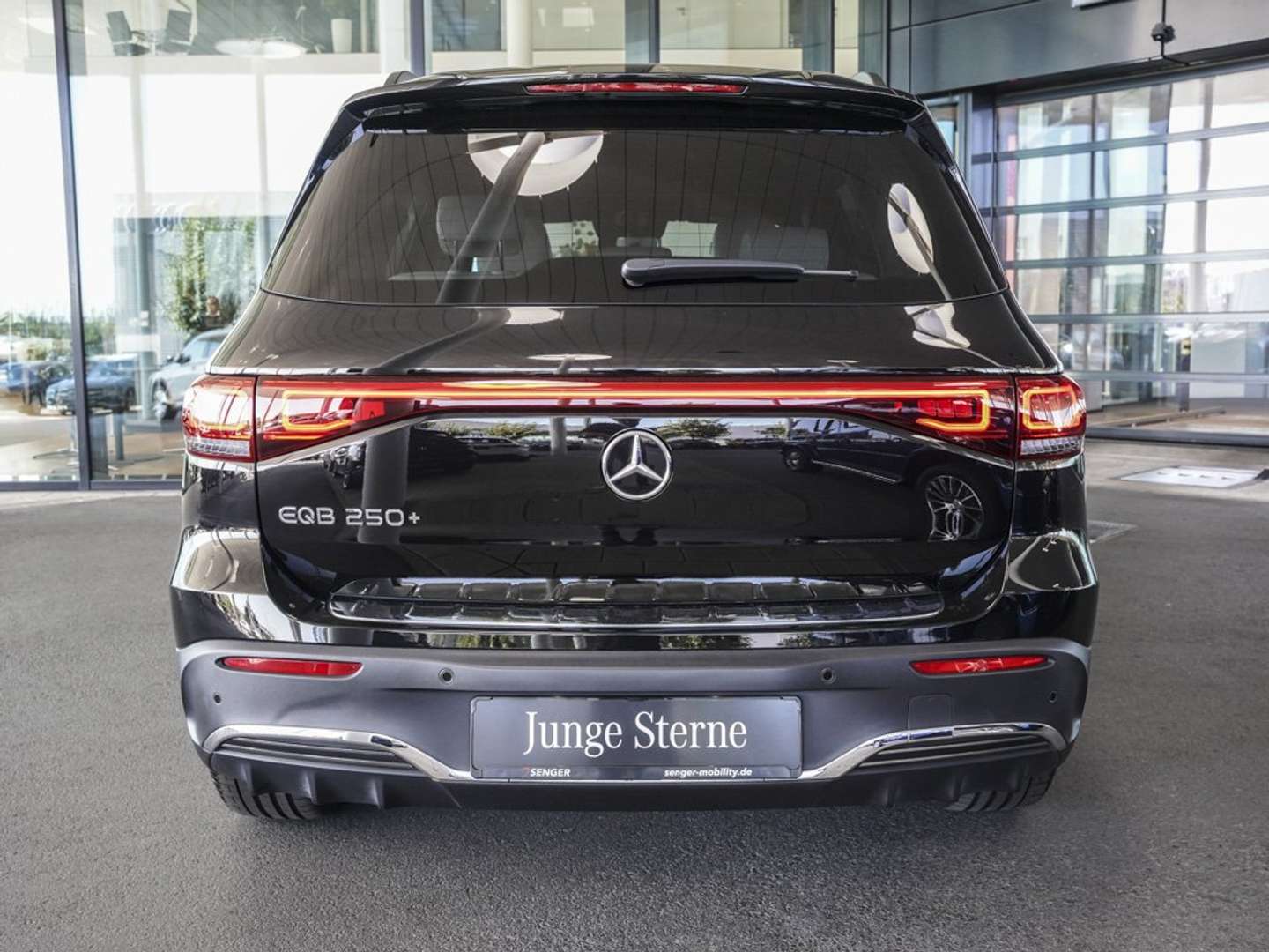 Mercedes EQB 250+ AMG Line - 2023 - Joinsteer - #4