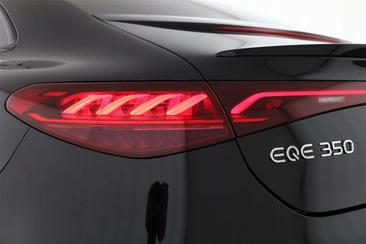 Mercedes EQE 350 AMG Line — photo 9