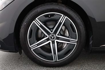 Mercedes EQE 350 AMG Line — photo 10