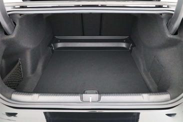 Mercedes EQE 350 AMG Line — photo 19