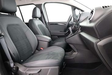 Mercedes EQT 200 Premium — photo 20