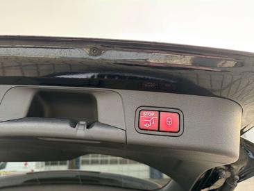 Mercedes GLB 180 — photo 19